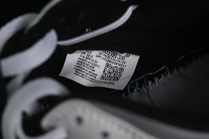 All Categories Nk SB Dunk Series Nk SB Dunk Low High-end Customized Low-top Shoes Nike SB Dunk Low Hiroshi Fujiwara Straps Low-top Casual Shoes DD1391-100